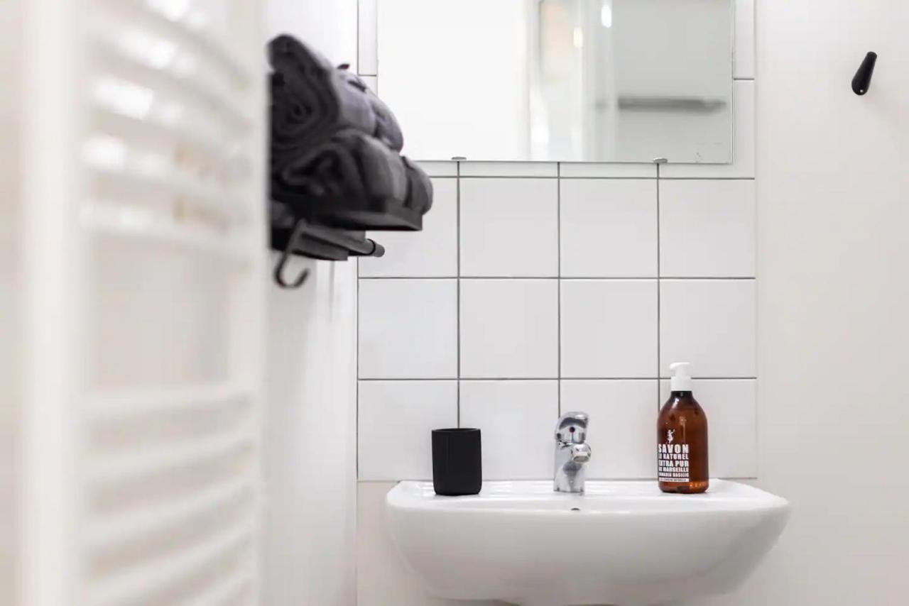 Le 17 Madeleine Appartement Besançon Buitenkant foto