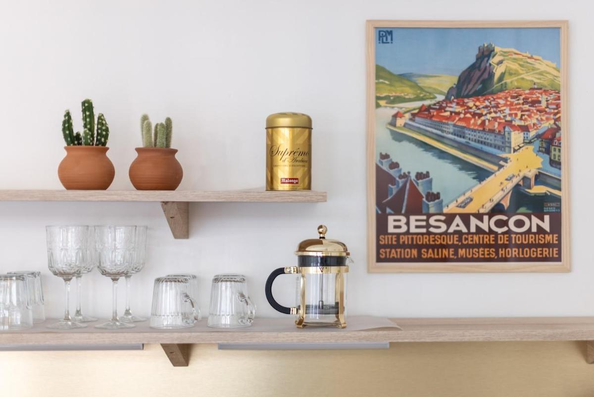 Le 17 Madeleine Appartement Besançon Buitenkant foto